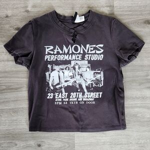 The Ramones Graphic Distressed Short Gray/white Tshirt Large